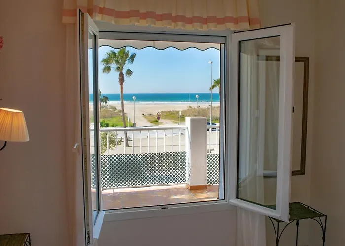 Barbara F Beach-apartment With Terrace And 180º Sea View Apartamento